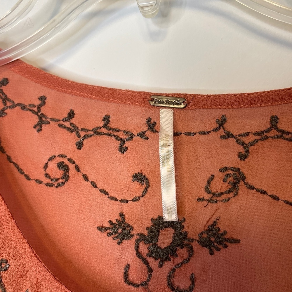Free People Pennies Sequel Embroidered Peasant Semi-Sheer Blouse Sz M - Picture 12 of 12